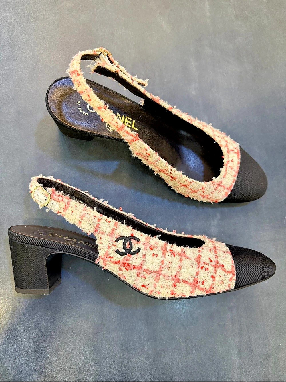 Chanel Tweed Patent Cap Toe CC Slingback Pumps Pink & Black EU 39.5